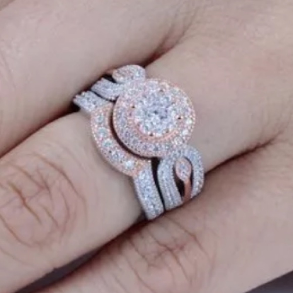 💚 Silver and rose tone Ring